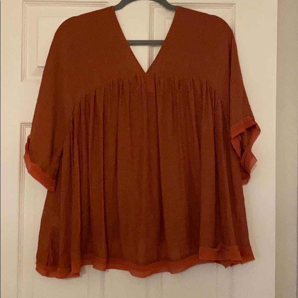 Flowy top - Picture 2 of 3